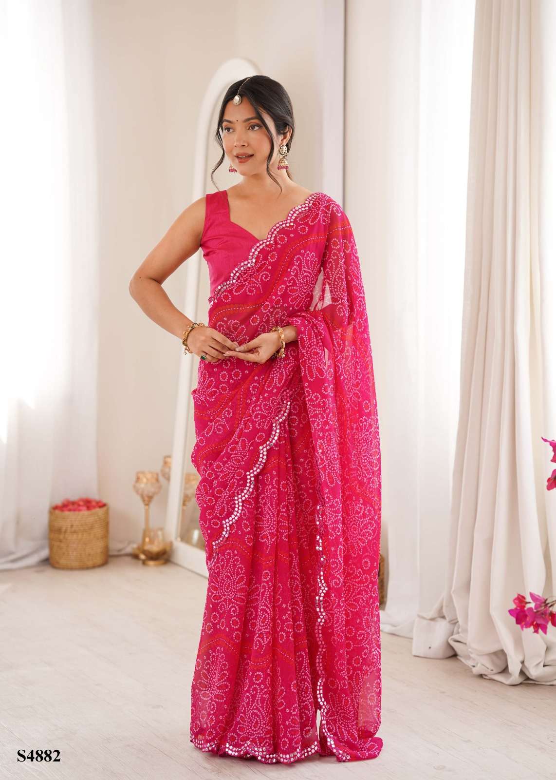 Mahotsav Aadhirai Georgette Printed Saree