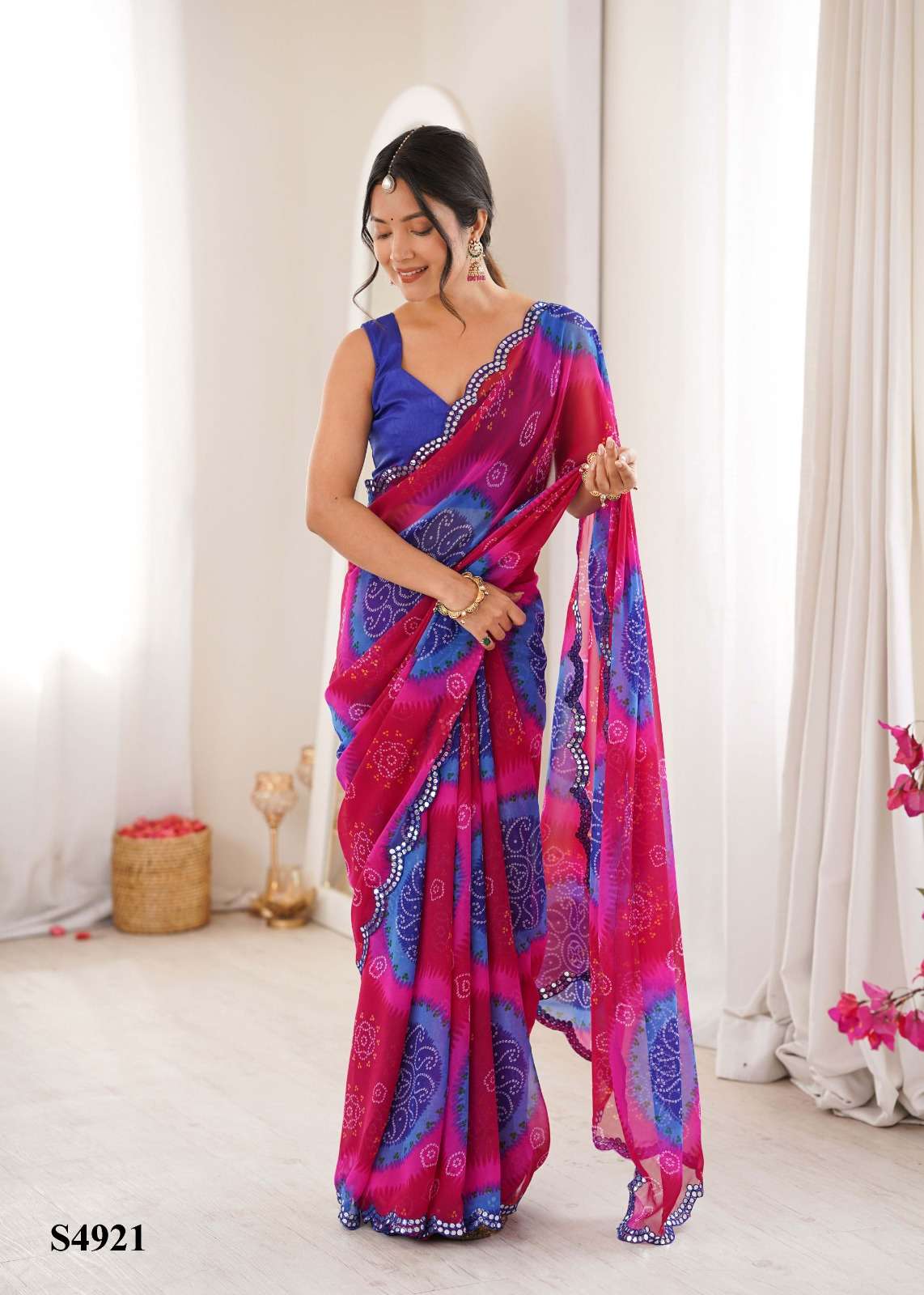 MAHOTSAV EESHA Georgette Printed Sarees