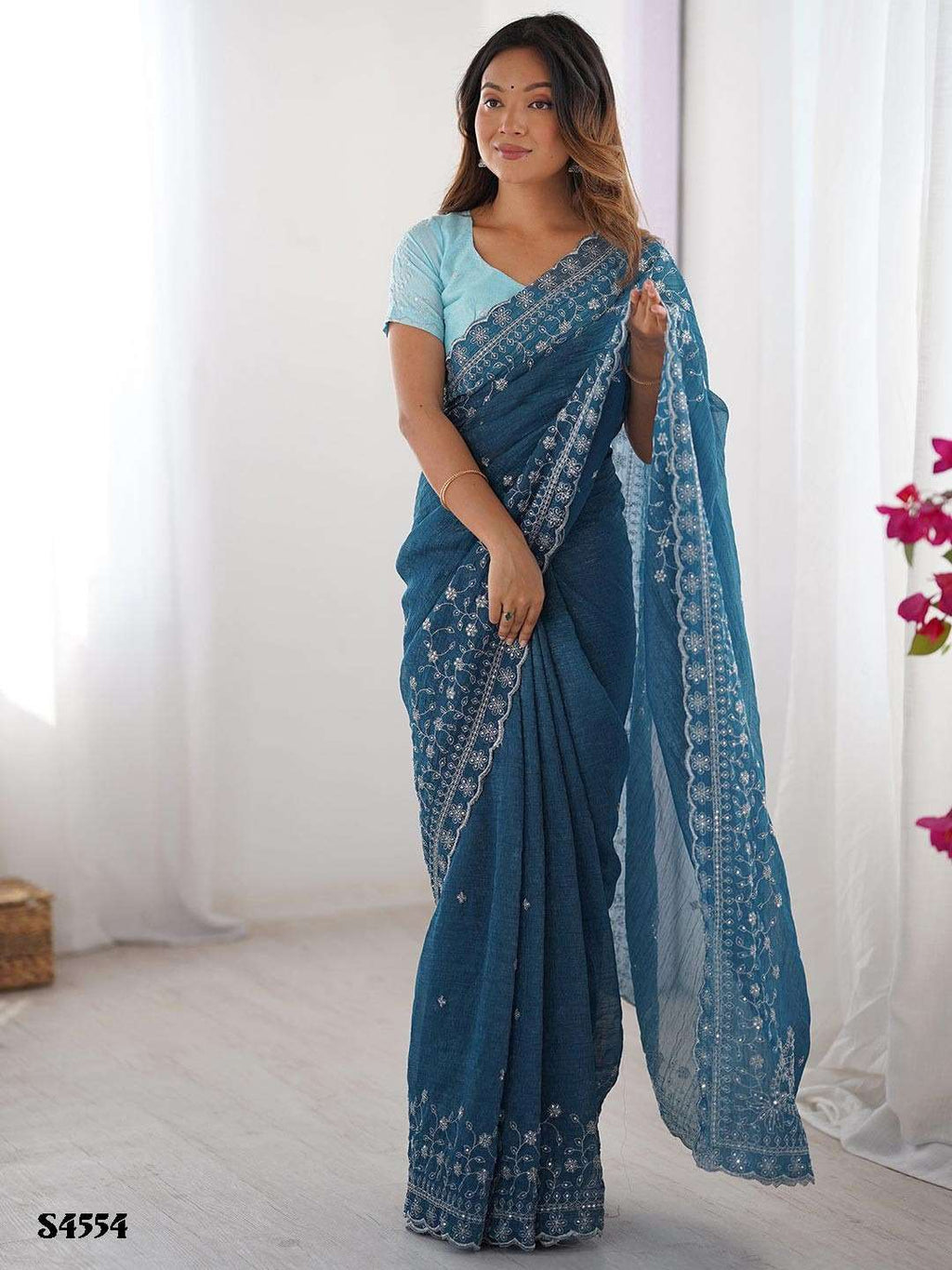 Mahotsav Manira