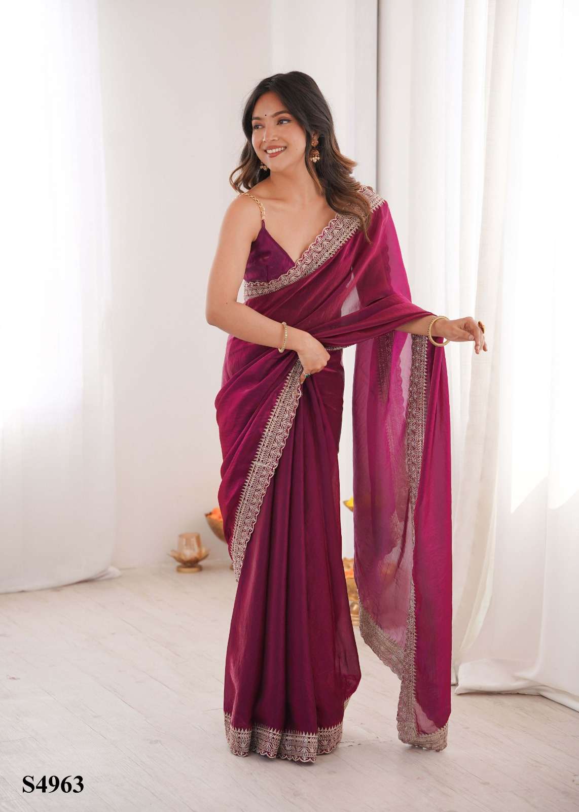 MAHOTSAV TINA Fandy Satin Premium Saree