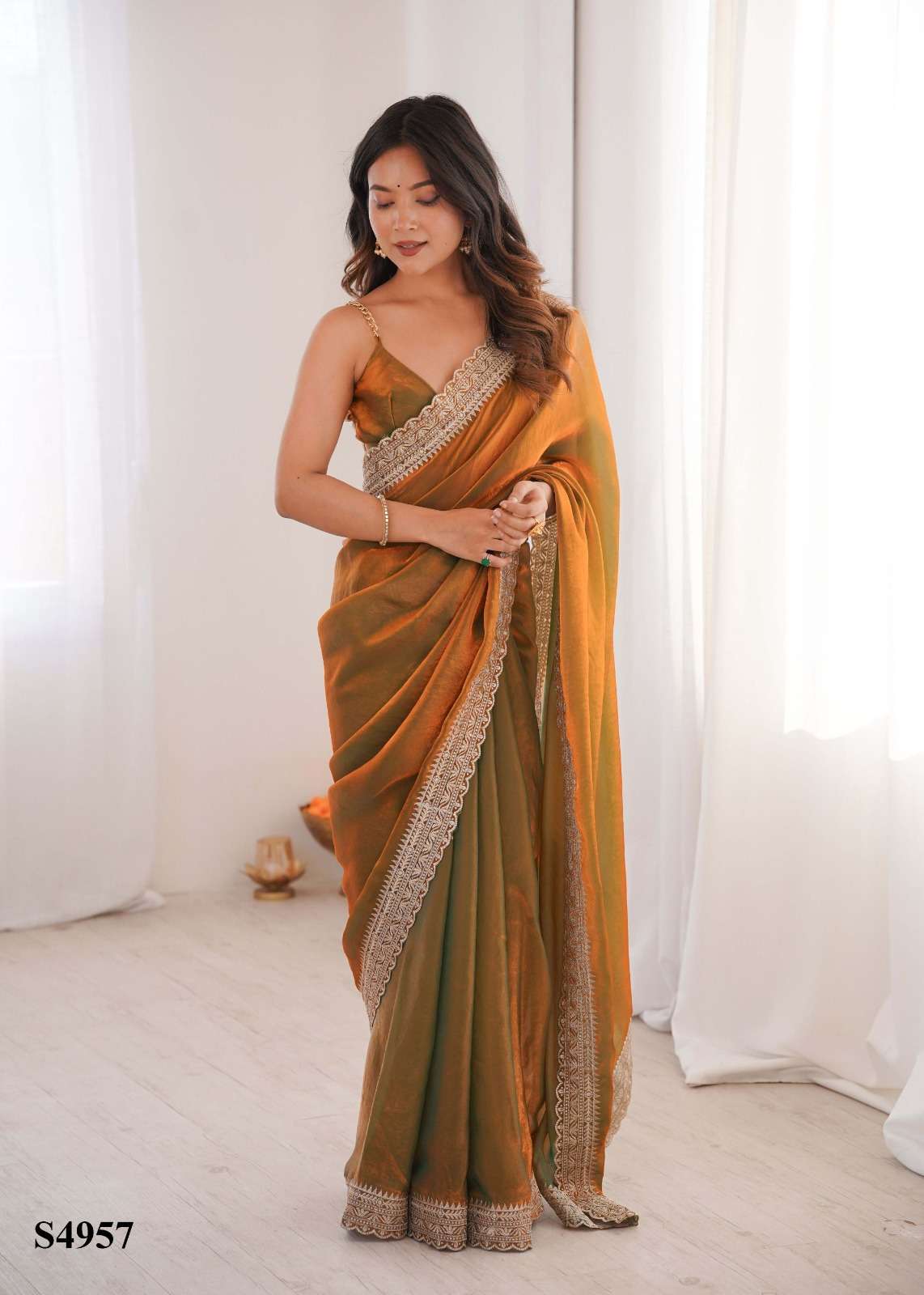 MAHOTSAV TINA Fandy Satin Premium Saree