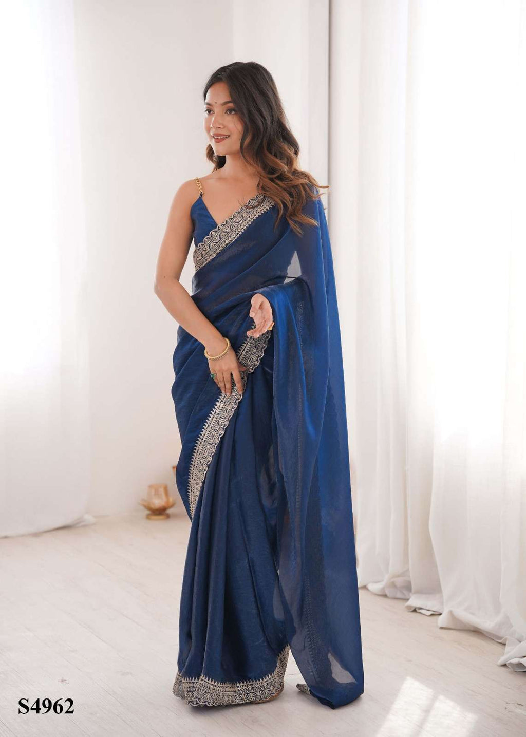 MAHOTSAV TINA Fandy Satin Premium Saree