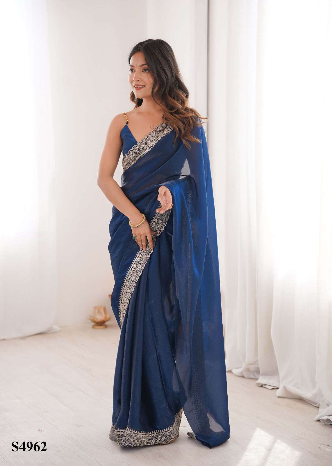 MAHOTSAV TINA Fandy Satin Premium Saree